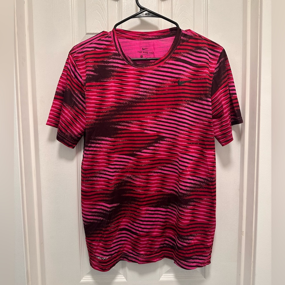 Men’s Nike Shirt